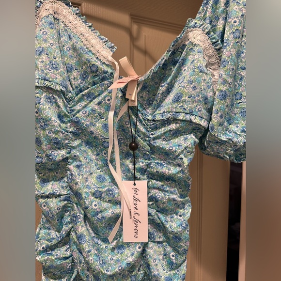 For Love & Lemons
Alana Floral Dress - Picture 2 of 11